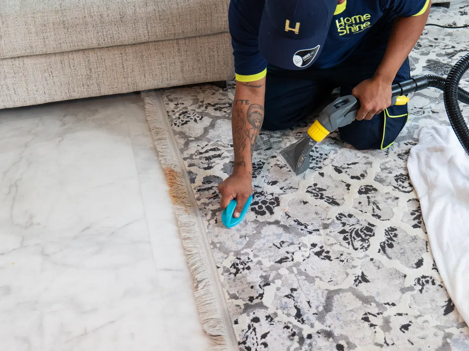 Office cleaning services in Dubai carried out by a HomeShine technician